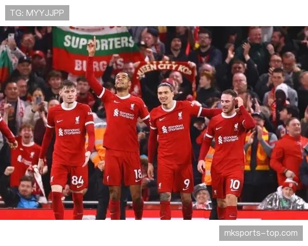 曼联赢球表现持续，是否具备实质性增强尚待检验，当前阶段竞争稳定性面临考验