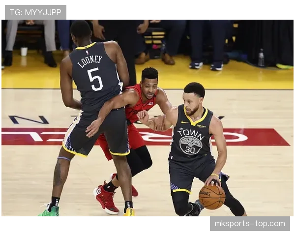 罗伯特·威廉姆斯内线挡拆加速防守转换效率显著提升